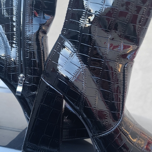 Princess Polly Jamie Croc Platform Boots - Picture 5 of 5